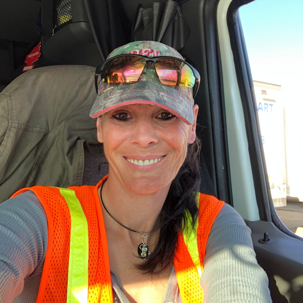 Meet your Posher, Renee